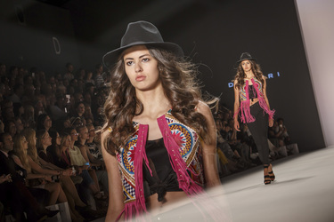 Dimitri Fashion Show auf der Mercedes-Benz Fashion Week Spring/Summer 2016