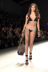 Dimitri Fashion Show auf der Mercedes-Benz Fashion Week Spring/Summer 2016