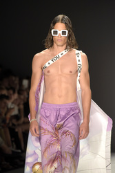 Sadak Fashion Show auf der Mercedes-Benz Week Spring/Summer 2016