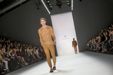 Shai Shalom Fashion Show auf der Mercedes-Benz Fashion Week Spring/Summer 2016
