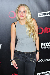 Party zu 'Outcast' auf der San Diego Comic-Con International 2015