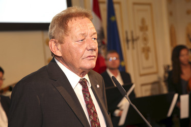 Verleihung des Großen Ehrenzeichens der Republik Österreich an Wolfgang Ambros in Wien