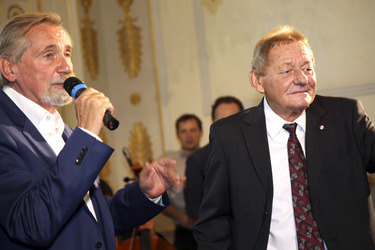 Verleihung des Großen Ehrenzeichens der Republik Österreich an Wolfgang Ambros in Wien
