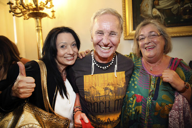 Verleihung des Großen Ehrenzeichens der Republik Österreich an Wolfgang Ambros in Wien