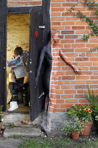 DOOR ART: Klotür / Toilet Door Bodypainting
