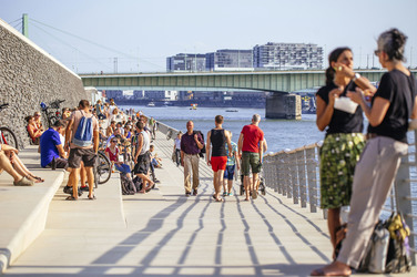 Rheinboulevard in Köln