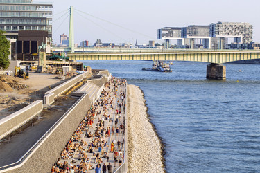 Rheinboulevard in Köln