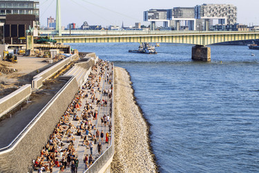 Rheinboulevard in Köln