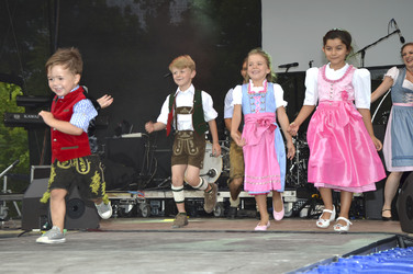 Angermaier Trachtenmodenschau in München