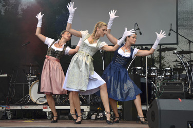 Angermaier Trachtenmodenschau in München