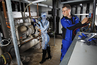WORKING ART: Kälteanlagenbauer / Refrigeration Technician Bodypainting