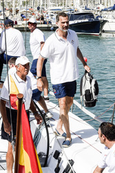Felipe VI. von Spanien besucht die Aifos Crew in Palma de Mallorca
