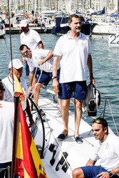 Felipe VI. von Spanien besucht die Aifos Crew in Palma de Mallorca