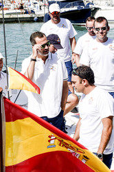 Felipe VI. von Spanien besucht die Aifos Crew in Palma de Mallorca