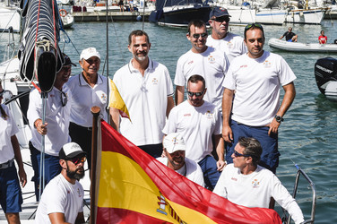 Felipe VI. von Spanien besucht die Aifos Crew in Palma de Mallorca