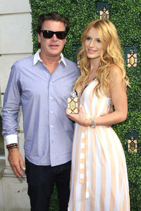 Bella Thorne präsentiert das Wildfox Parfum in West Hollywood