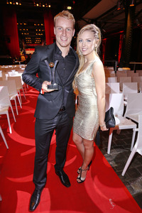 Fabian Holland mit Freundin Luisa Schüler