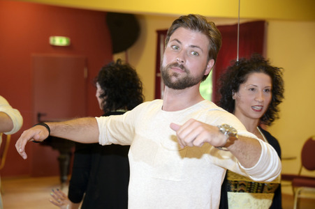Felix von Jascheroff und Partnerin Lisa Steiner trainieren für 'Stepping Out' in Berlin