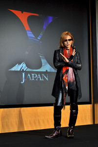 Pressekonferenz mi Yoshiki in Tokio