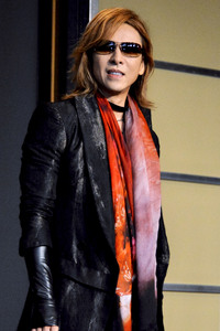 Pressekonferenz mi Yoshiki in Tokio