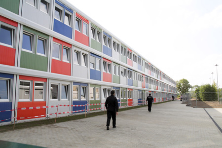 Tag der offen Tür im bezugsfertigen Containerdorf in Berlin-Wartenberg