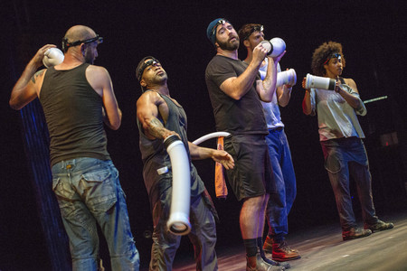 Fotoprobe zur Show 'Stomp' in Köln