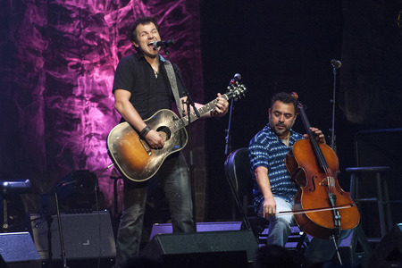 Charity Konzert 'All Along the Moontower' inn Austin