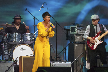 Charity Konzert 'All Along the Moontower' inn Austin