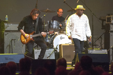 Charity Konzert 'All Along the Moontower' inn Austin