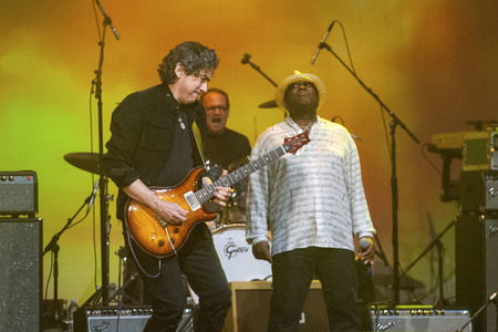 Charity Konzert 'All Along the Moontower' inn Austin