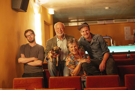 Preview zur WDR Comedy-Serie 'Die Mockridges - Eine Knallerfamilie