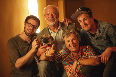 Preview zur WDR Comedy-Serie 'Die Mockridges - Eine Knallerfamilie