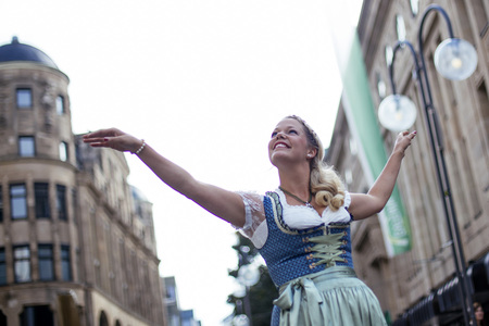 Foto-Shooting mit Models zum Thema 'Oktoberfest' und 'Dirndl' in Köln