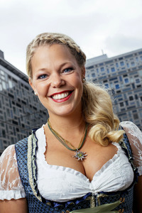 Foto-Shooting mit Models zum Thema 'Oktoberfest' und 'Dirndl' in Köln