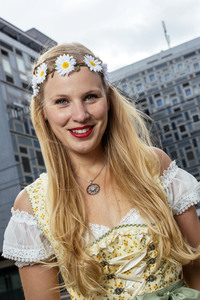 Foto-Shooting mit Models zum Thema 'Oktoberfest' und 'Dirndl' in Köln