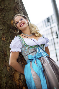 Foto-Shooting mit Models zum Thema 'Oktoberfest' und 'Dirndl' in Köln