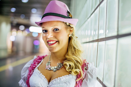 Foto-Shooting mit Models zum Thema 'Oktoberfest' und 'Dirndl' in Köln