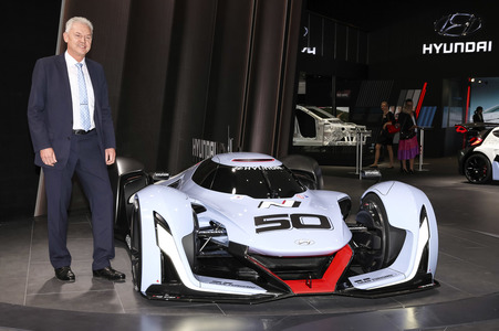 Erster Pressetag auf der IAA 2015 in Frankfurt
