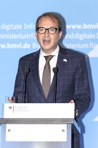 Pressekonferenz vom Alexander Dobrindt in Frankfurt