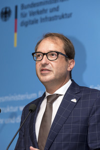 Pressekonferenz vom Alexander Dobrindt in Frankfurt