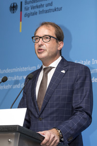 Pressekonferenz vom Alexander Dobrindt in Frankfurt
