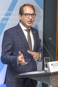 Pressekonferenz vom Alexander Dobrindt in Frankfurt