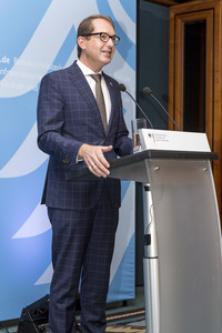 Pressekonferenz vom Alexander Dobrindt in Frankfurt
