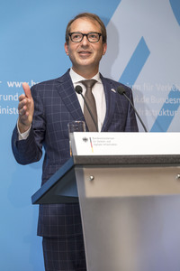 Pressekonferenz vom Alexander Dobrindt in Frankfurt