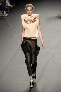 Amaya Arzuaga Fashion Show, Mercedes-Benz Fashion Week Madrid