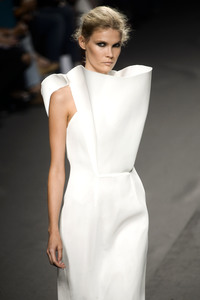 Amaya Arzuaga Fashion Show, Mercedes-Benz Fashion Week Madrid