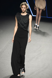 Amaya Arzuaga Fashion Show, Mercedes-Benz Fashion Week Madrid