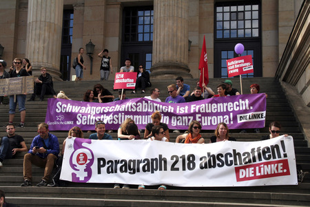 Demo gegen den Marsch für das Leben in Berlin
