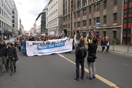 Demo gegen den Marsch für das Leben in Berlin