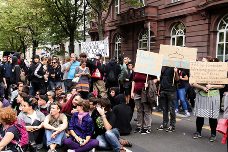 Demo gegen den Marsch für das Leben in Berlin